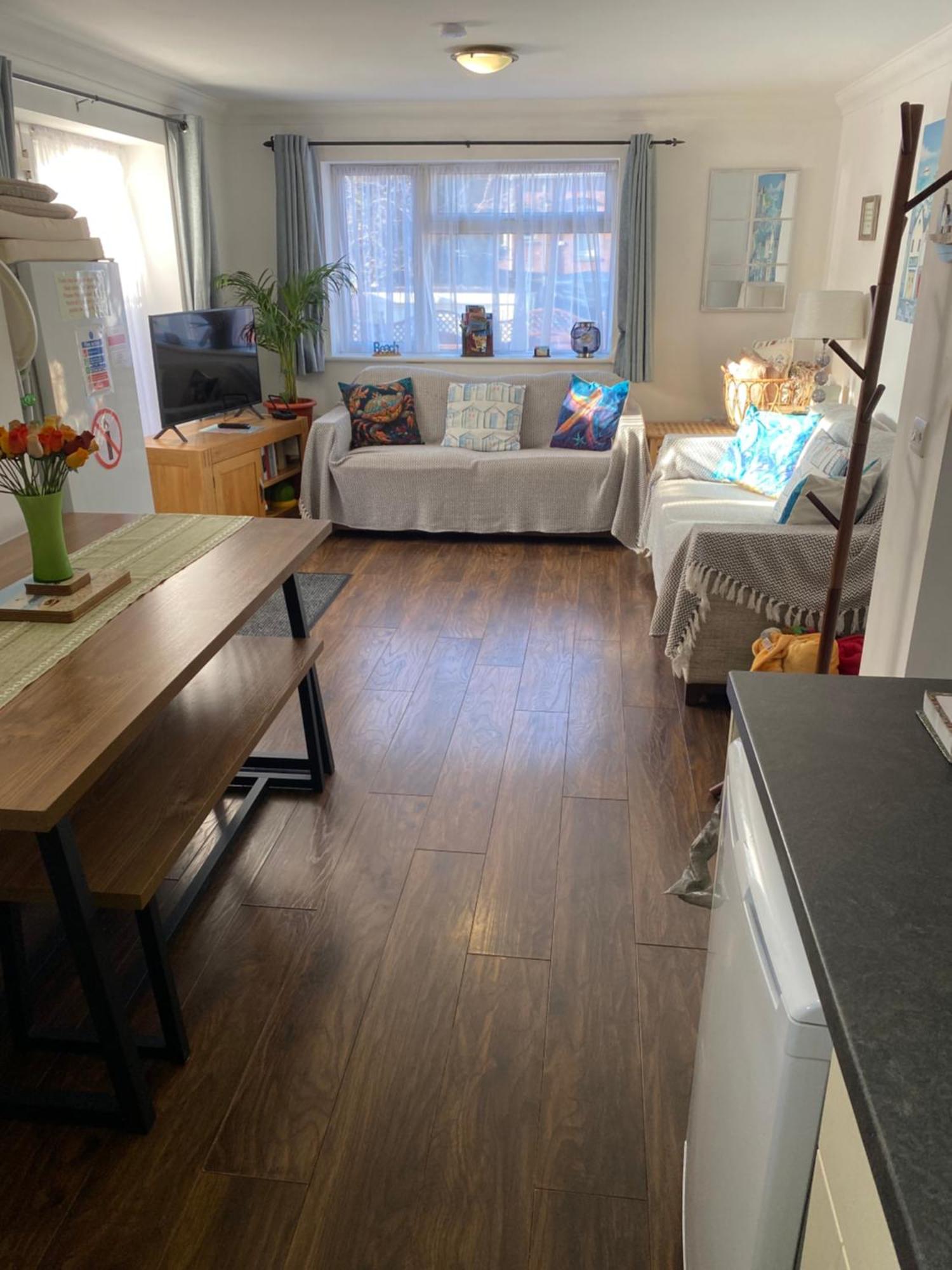 The Garden Flat At Wynncroft Apartment